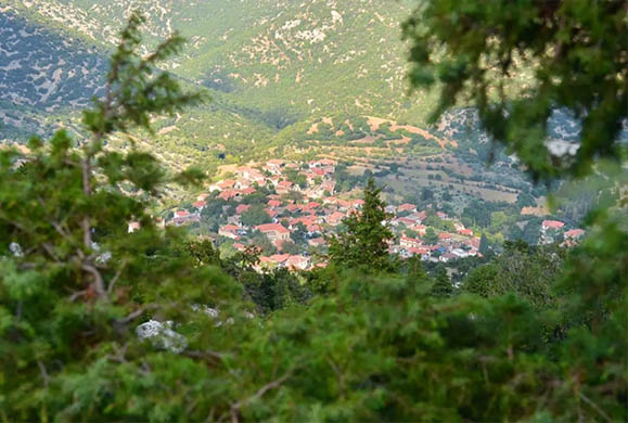 Χειμωνιάτικοι προορισμοί στην Ελλάδα: Ο οικισμός της Καρυάς στην Αργολίδα