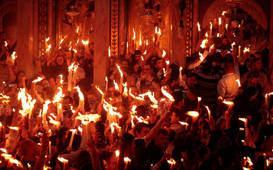 Το θαύμα του ΑΓΙΟΥ ΦΩΤΟΣ, (VIDEO)