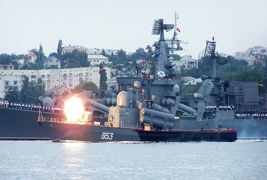 Το ρωσικό καταδρομικό «MOSKVA», ετοιμάζει καταιγίδα με πυραύλους στο ISIS, βίντεο