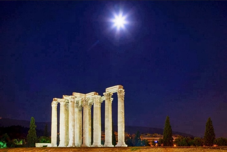 Η γυμνή αλήθεια της Φρύνης