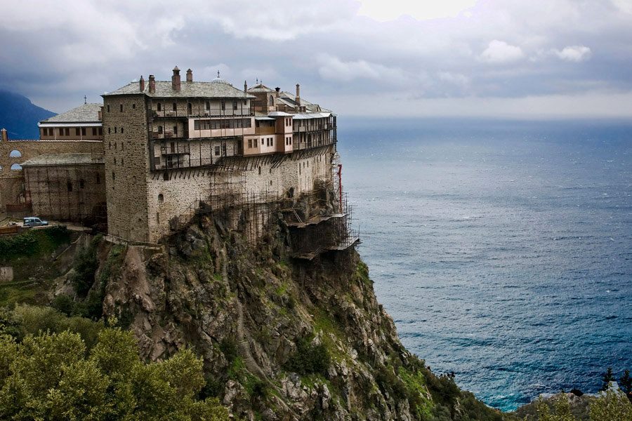 Συγκλονίζει το Χριστουγεννιάτικο μήνυμα από το Άγιον Όρος