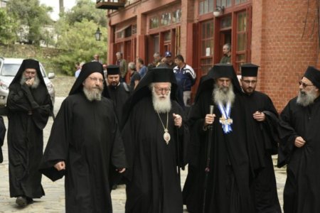 Ο Αρχιεπίσκοπος Αλβανίας στο Άγιον Όρος