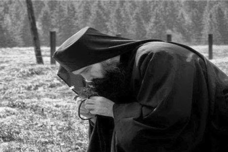 Πριν βάλεις το ράσο,…. της ψυχής σου τα κρίματα ίσως νάναι πολλά(Απλά διαβάστε το!)