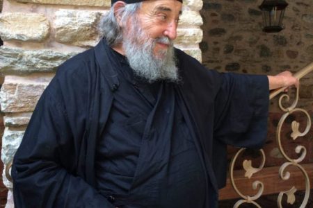 Η νηστεία των Αγίων Αποστόλων-Διδαχές του Καθηγουμένου της Ι.Μ. Δοχειαρίου Αγ. Όρους Γέροντα Γρηγορίου
