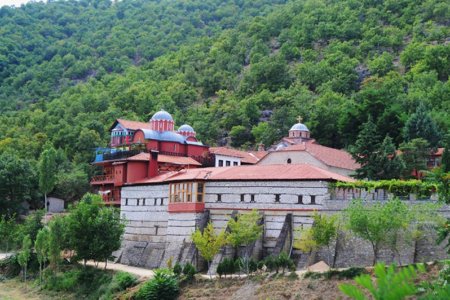 Προσκυνήματα: Μονή των Αγίων Αναργύρων (Καστοριά)