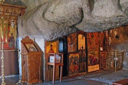 Πάτμος: Αποκαταστάθηκε το σπήλαιο όπου γράφτηκε η «Αποκάλυψη»