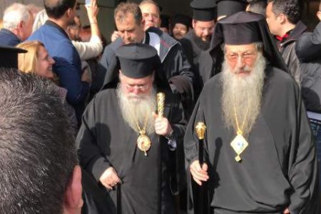 Στο συλλαλητήριο οι εκπρόσωποι της Ιεράς Συνόδου
