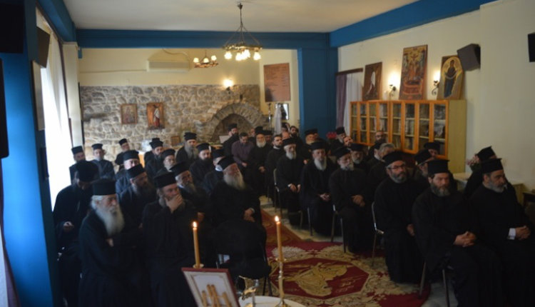 Ιερατική Σύναξη στη Μητρόπολη Μάνης