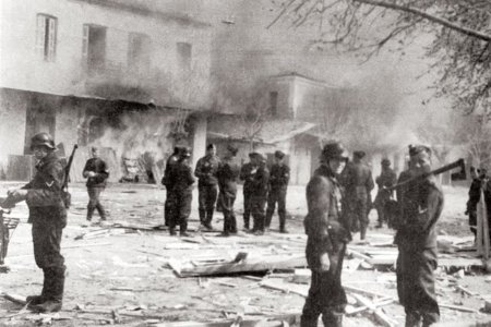 Σαν σήμερα το 1944 η σφαγή αμάχων στο Δίστομο από τους Ναζί