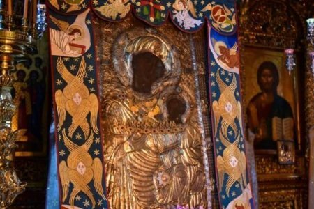 Η εικόνα της Παναγίας που εξαφανίστηκε για 170 χρόνια και βρέθηκε στο Άγιο Όρος
