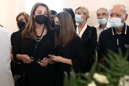 Τόλης Βοσκόπουλος – «Αθάνατος»: Πλήθος κόσμου στο τελευταίο «αντίο